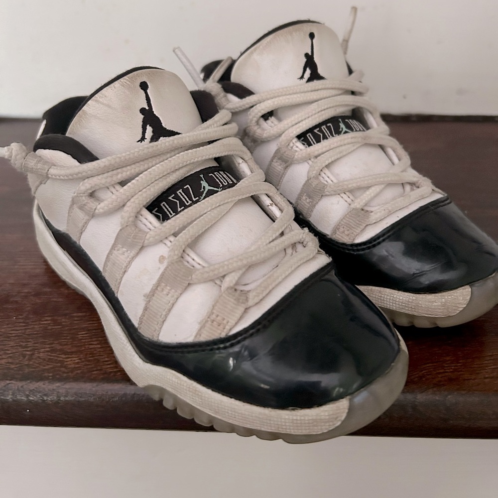 Kids Jordan 11 Retro Concord